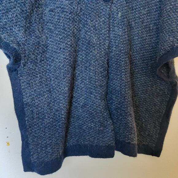 Vtg 70s Peruvian Alpaca Wool Knit Poncho Cape Sweater Cardigan Navy Blue OS - Picture 5 of 9